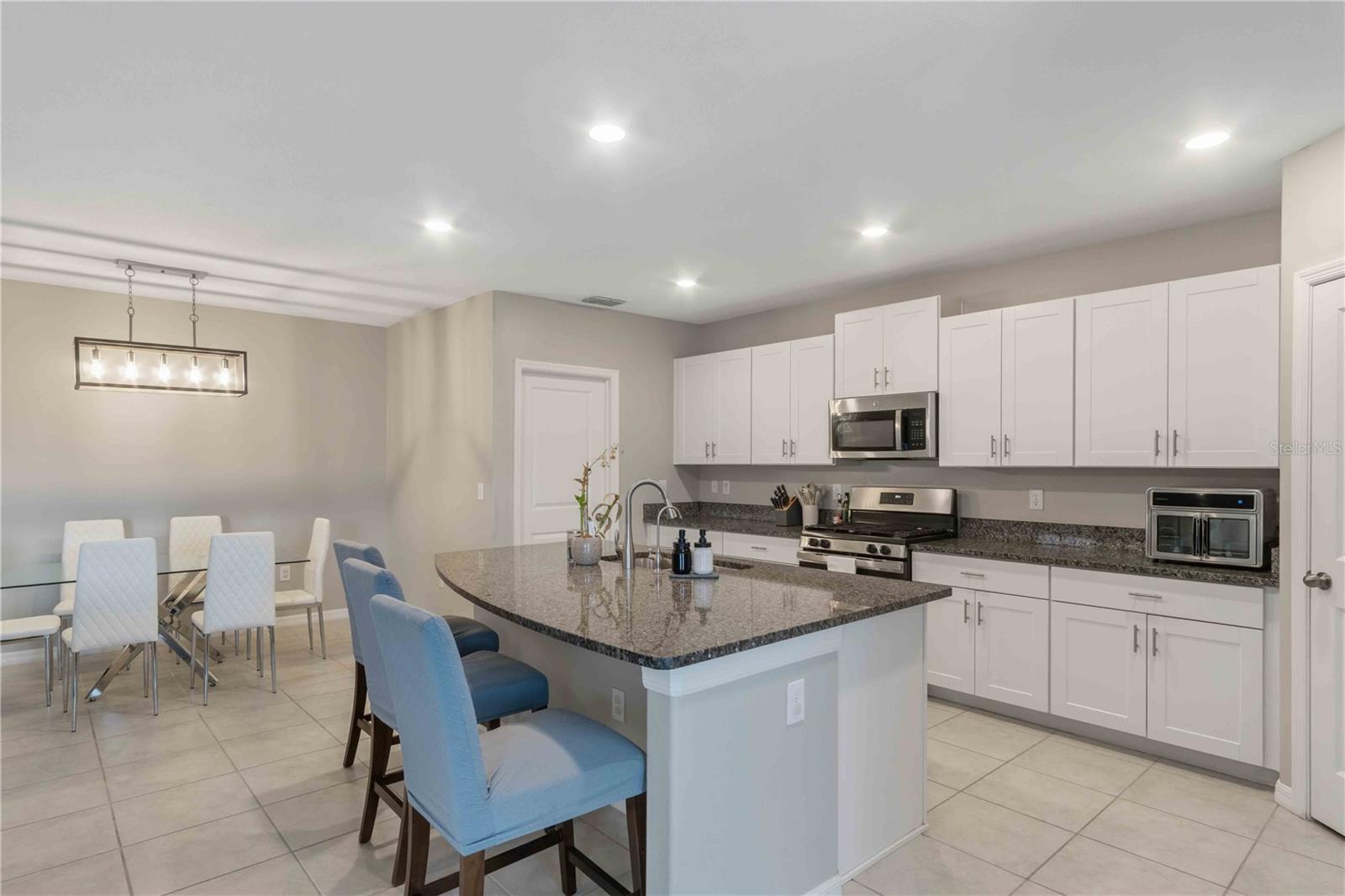 BELMONT SOUTH PH 2F - Residential
