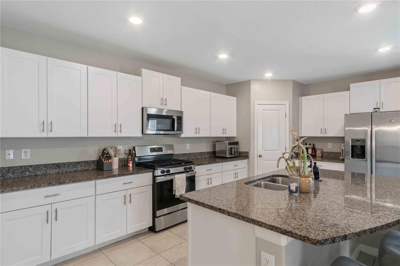 BELMONT SOUTH PH 2F - Residential