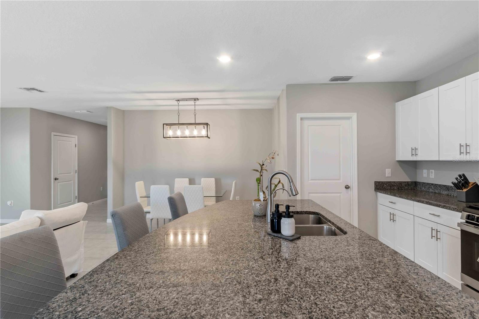 BELMONT SOUTH PH 2F - Residential