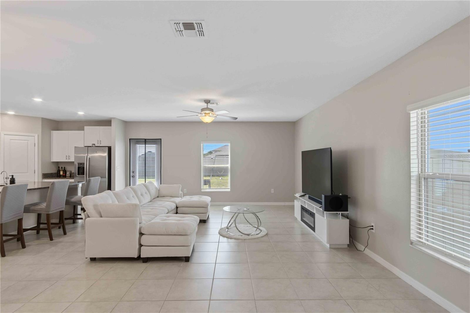 BELMONT SOUTH PH 2F - Residential