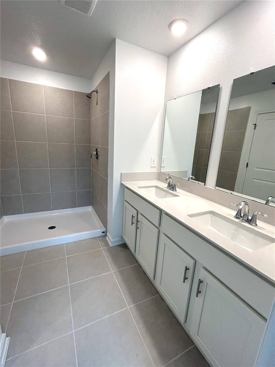 WESTVIEW POD B NEIGHBORHOOD 2A & 2B PH 1 - Residential Lease