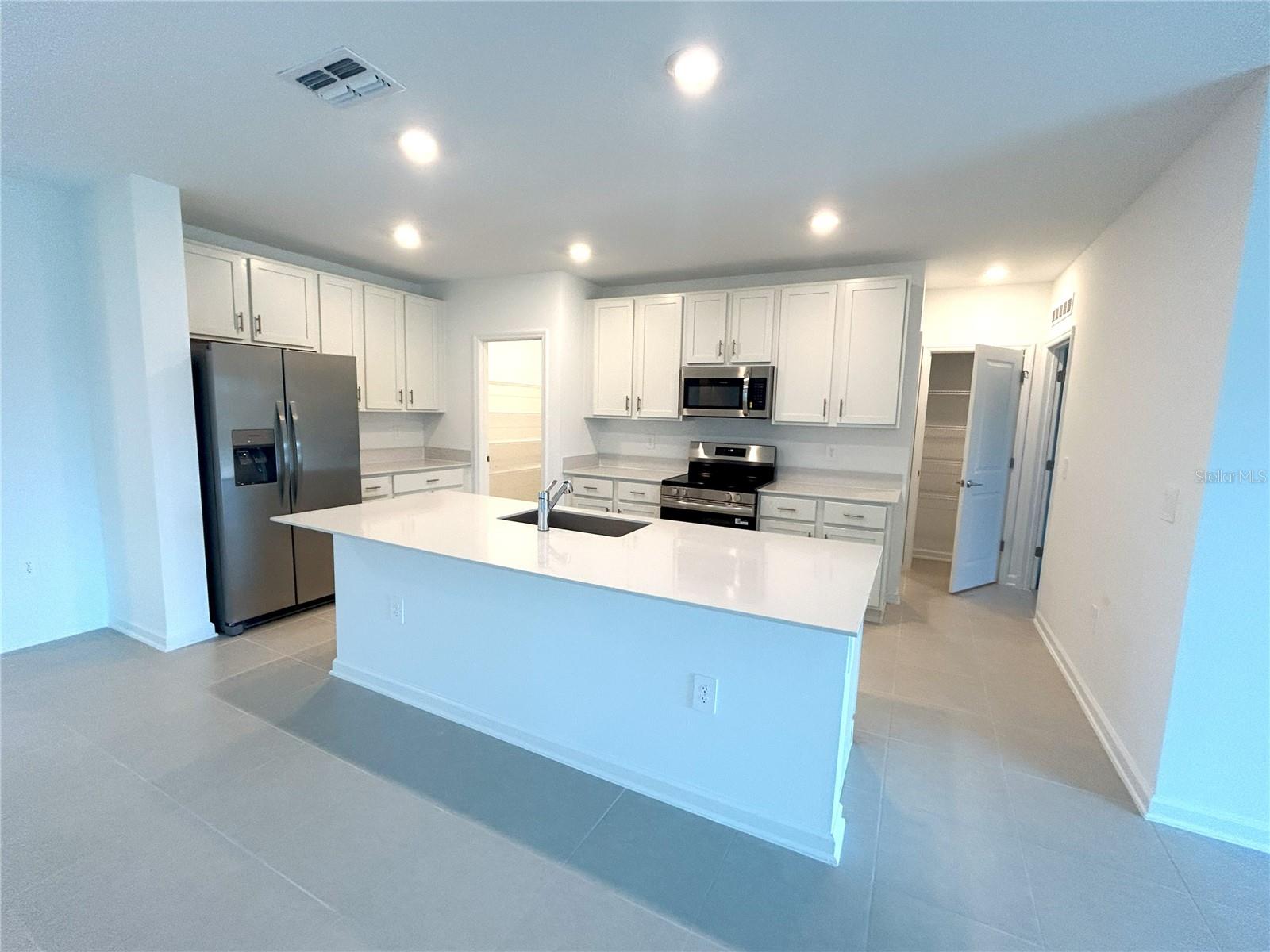 WESTVIEW POD B NEIGHBORHOOD 2A & 2B PH 1 - Residential Lease