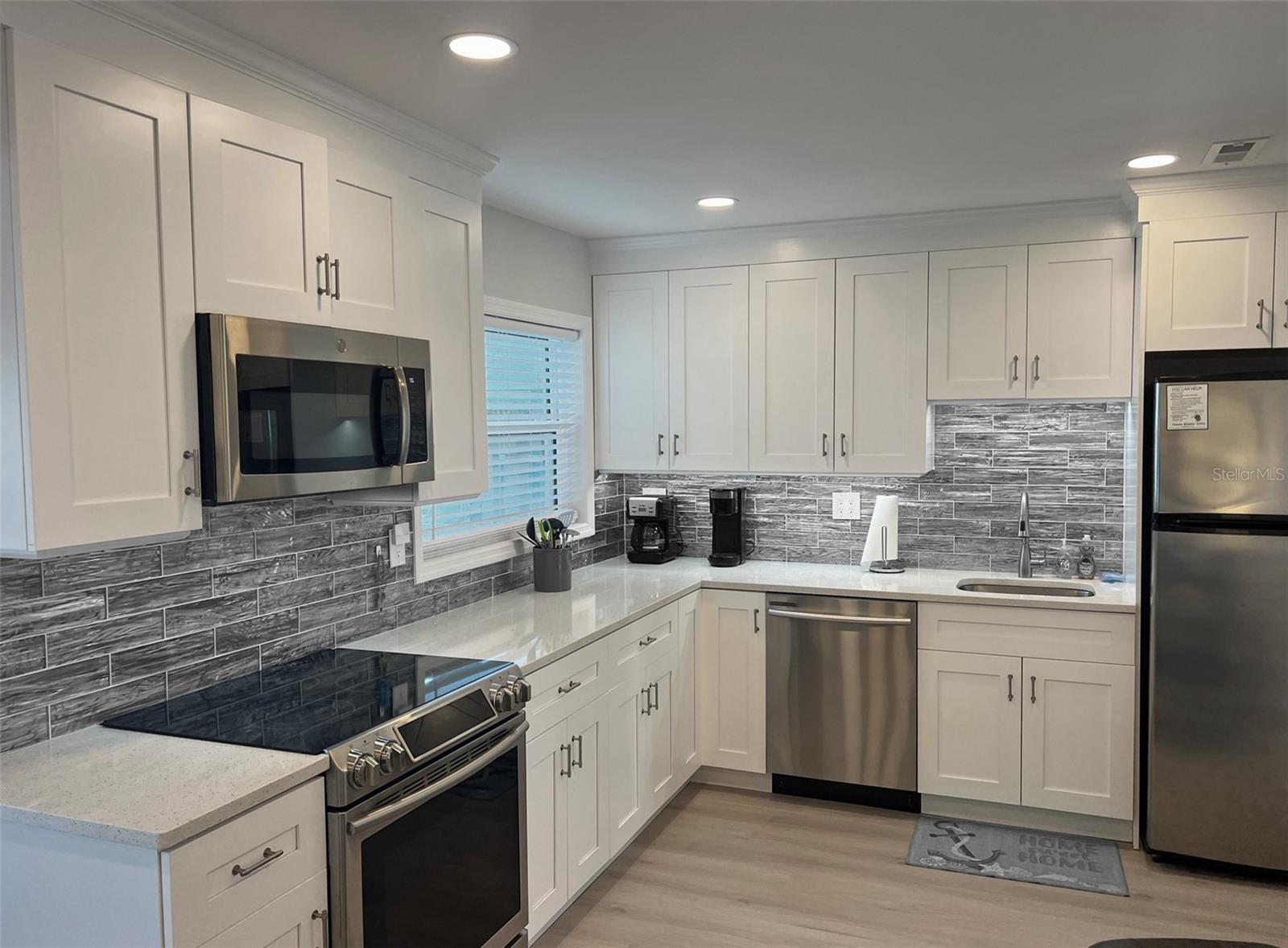 2405 N BEACH ROAD 10