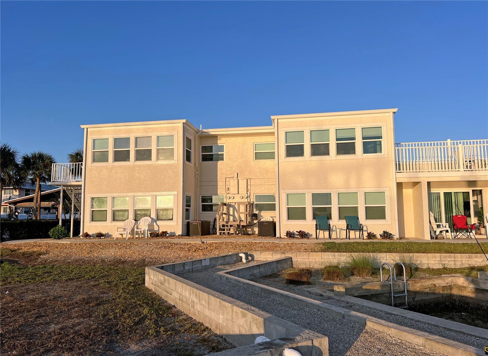 2405 N BEACH ROAD 10