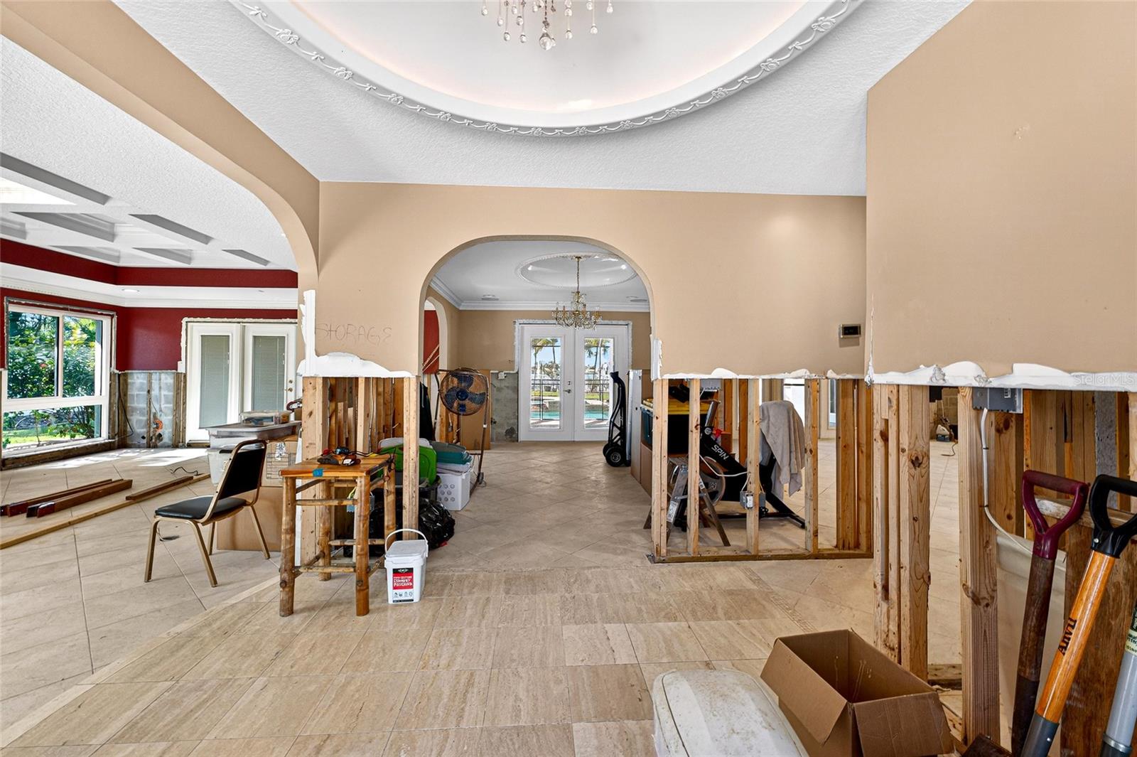 CARLTON ESTATES - Residential