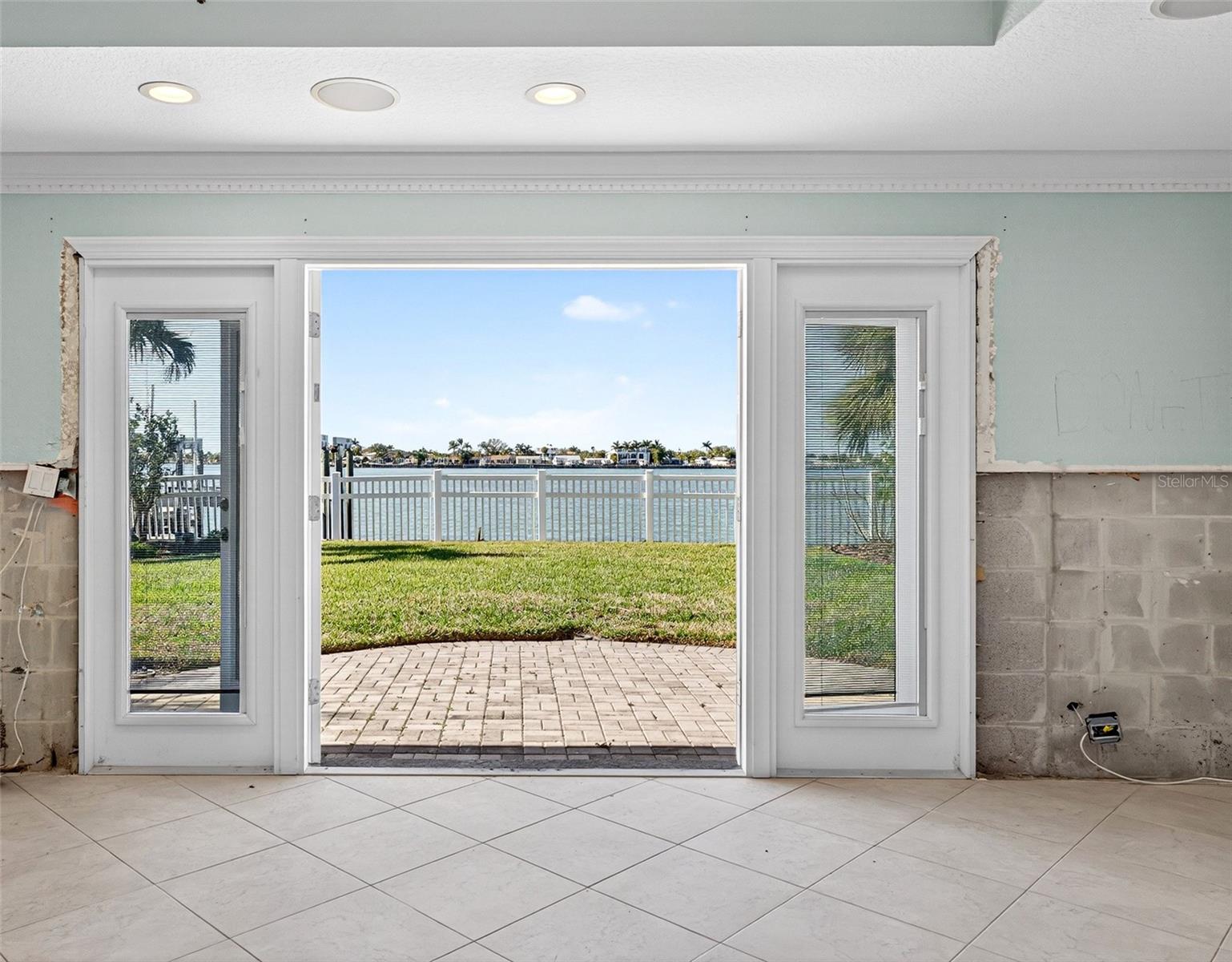 CARLTON ESTATES - Residential