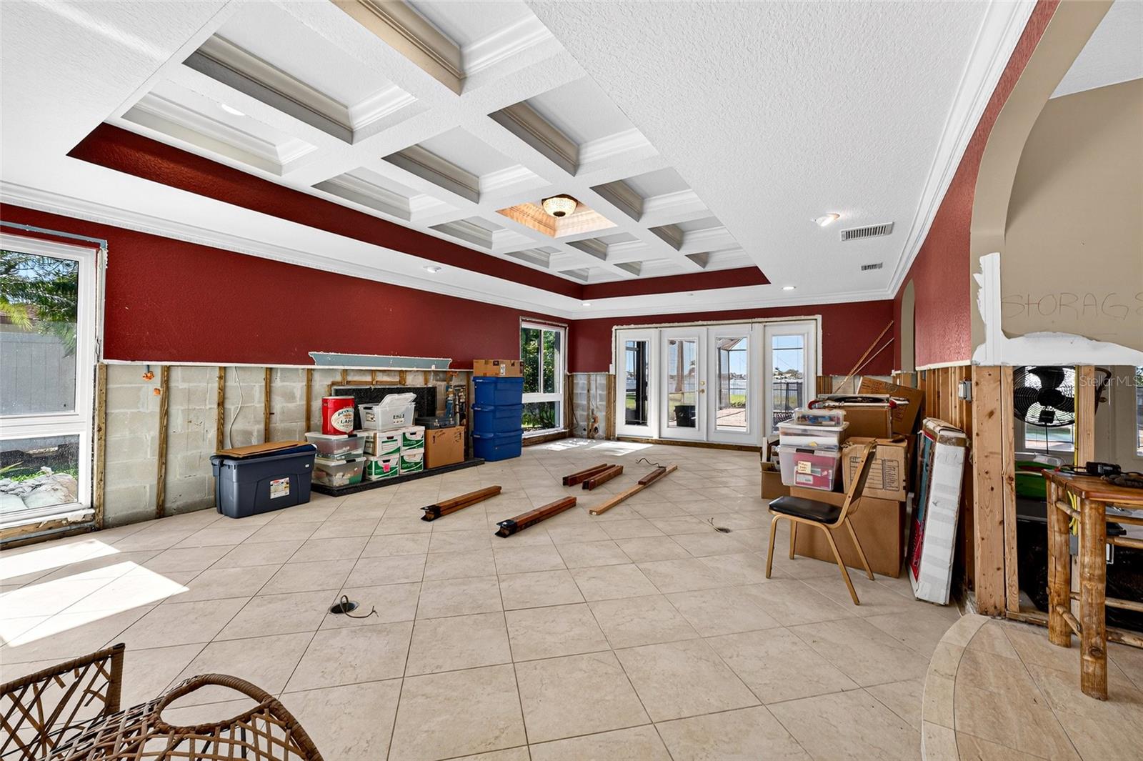 CARLTON ESTATES - Residential