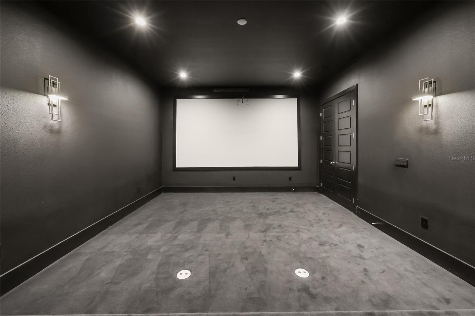 WHITEMARSH COVE - Residential