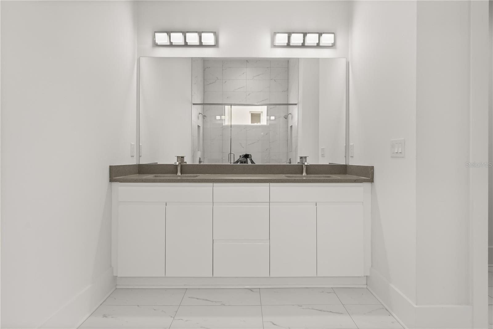 WHITEMARSH COVE - Residential