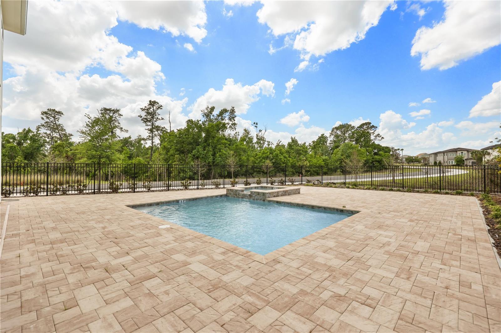 WHITEMARSH COVE - Residential