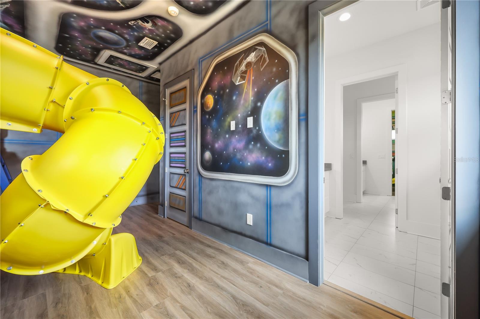 WHITEMARSH COVE - Residential