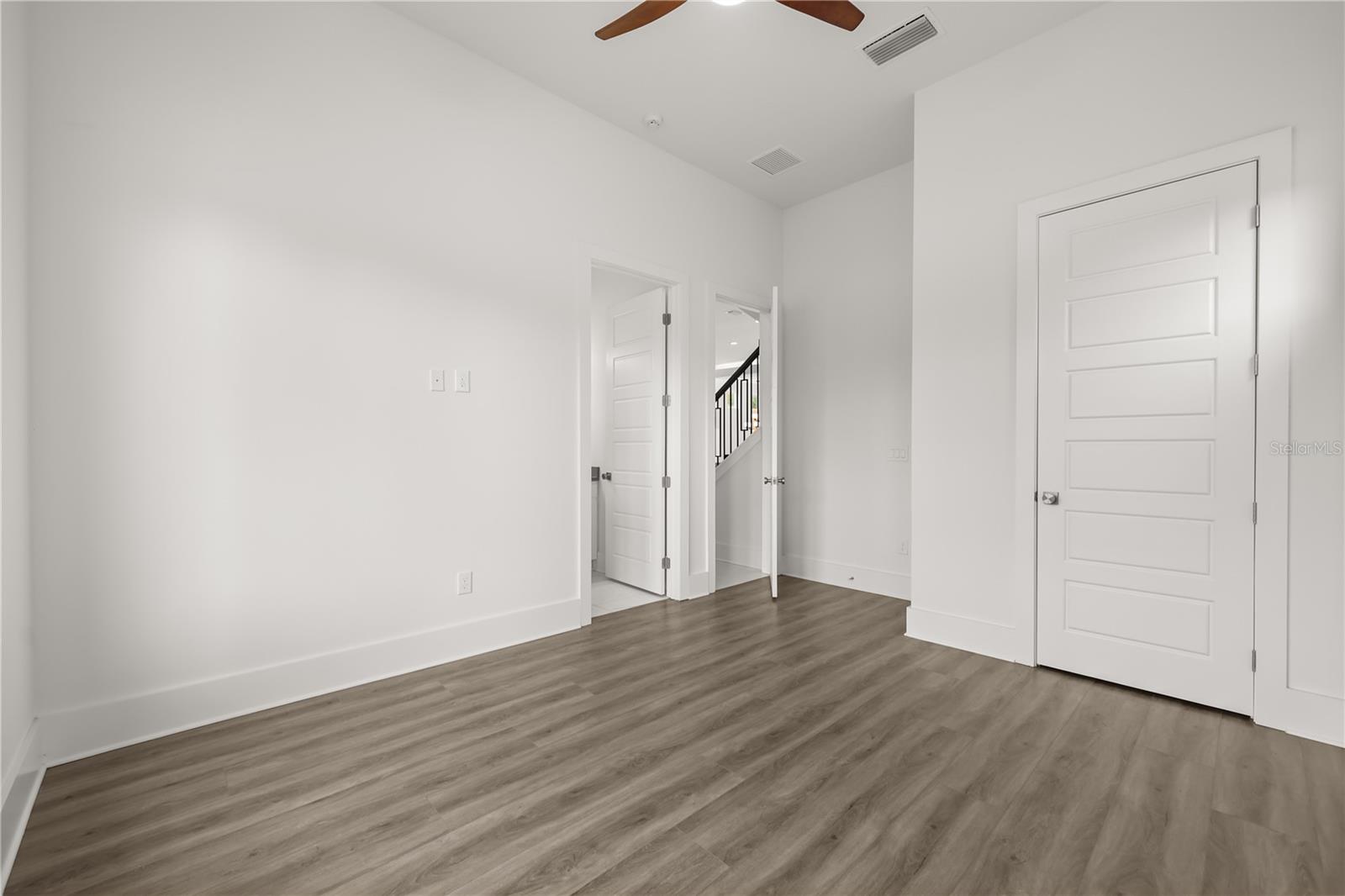 WHITEMARSH COVE - Residential