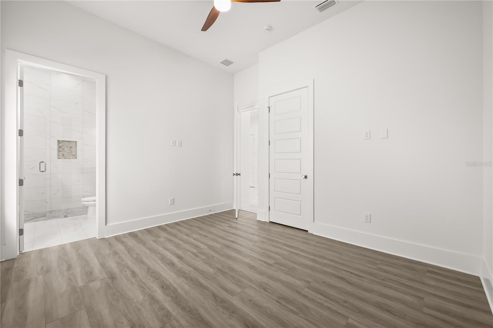 WHITEMARSH COVE - Residential