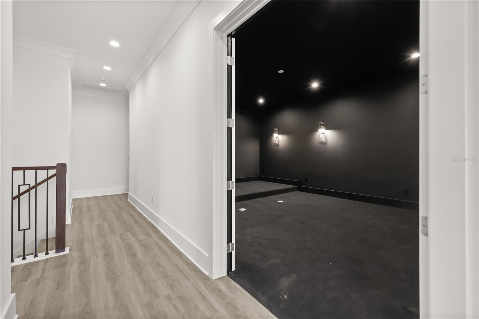 WHITEMARSH COVE - Residential