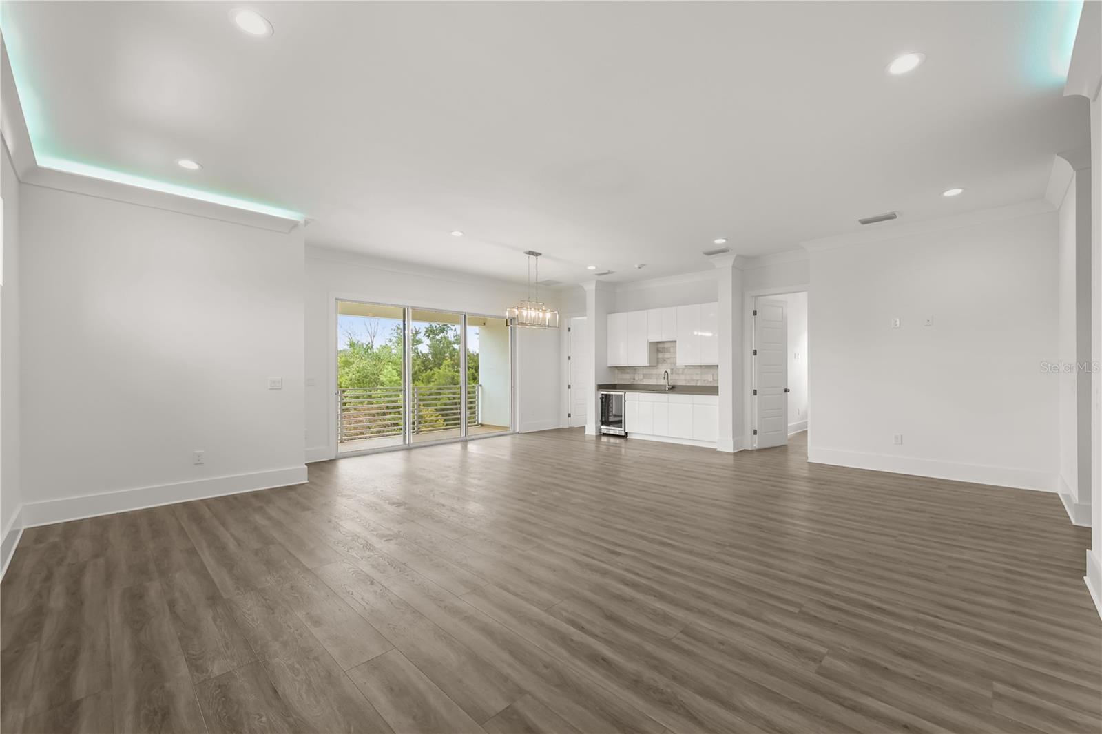 WHITEMARSH COVE - Residential