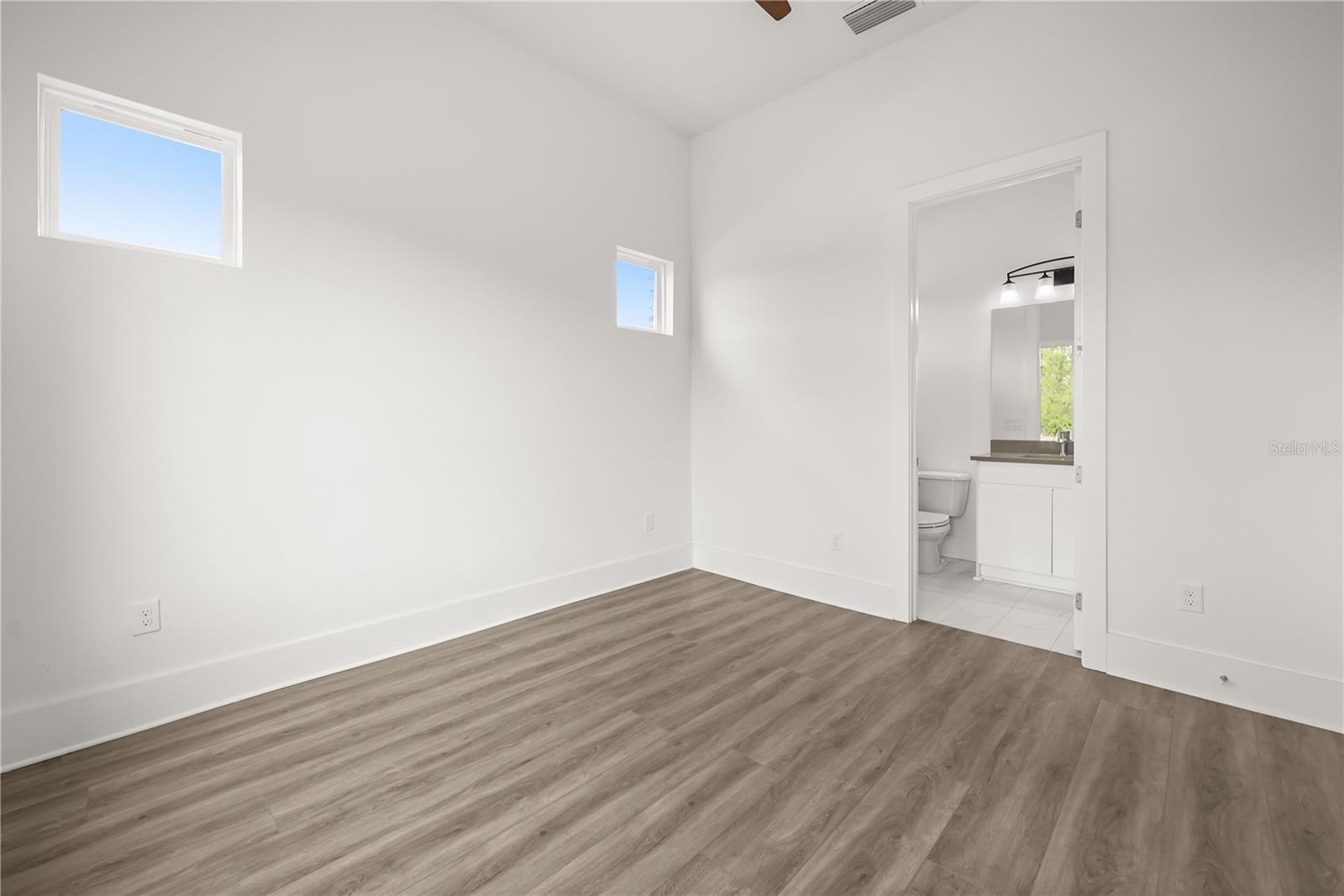 WHITEMARSH COVE - Residential