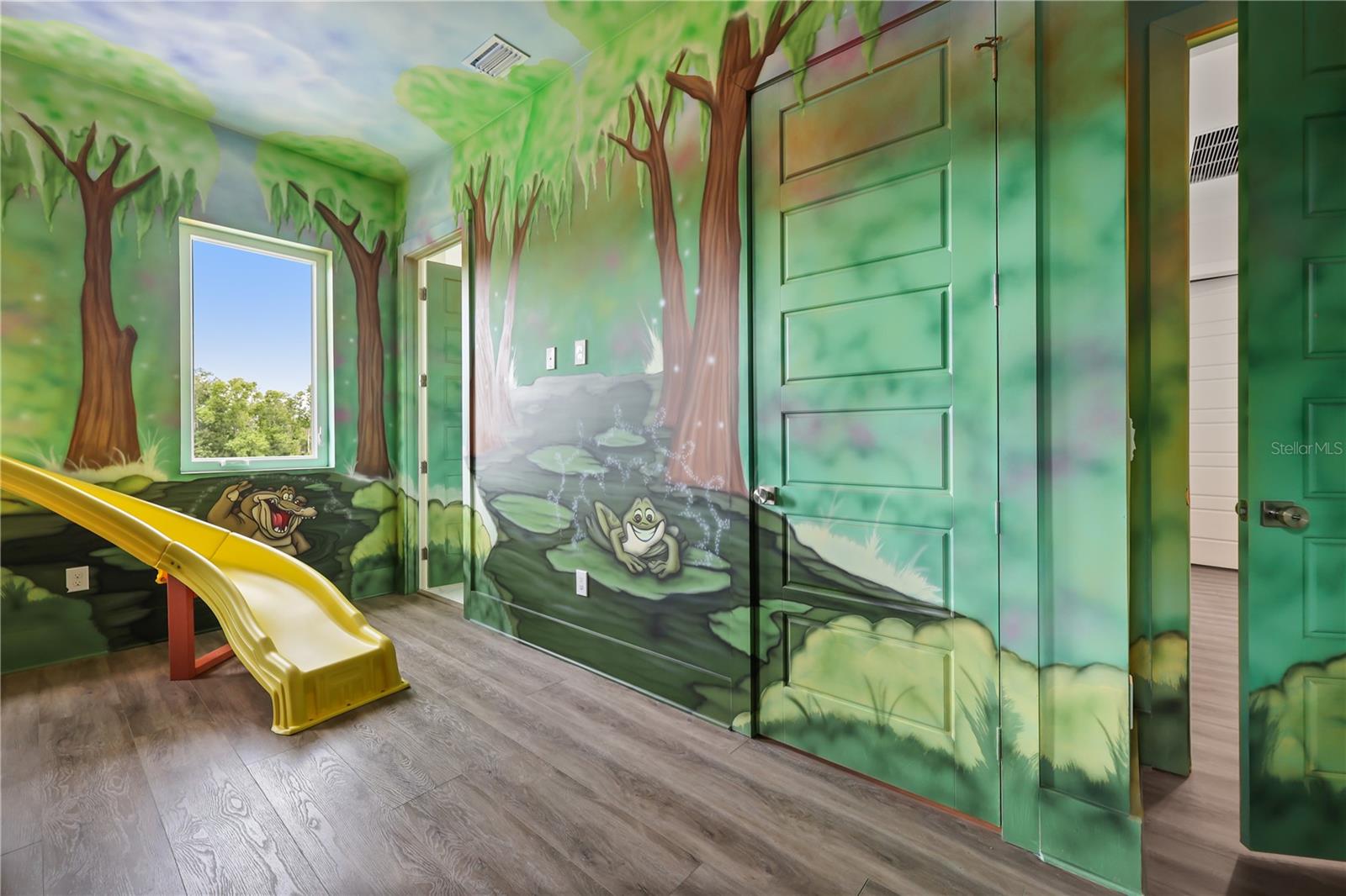 WHITEMARSH COVE - Residential