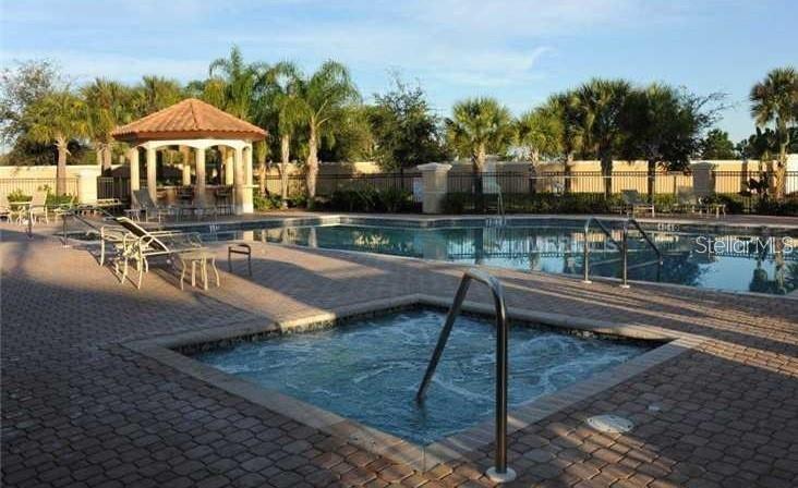 MIRAMAR LAGOONS AT LWR III - Residential Lease