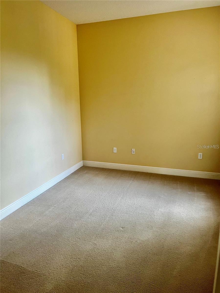 MIRAMAR LAGOONS AT LWR III - Residential Lease