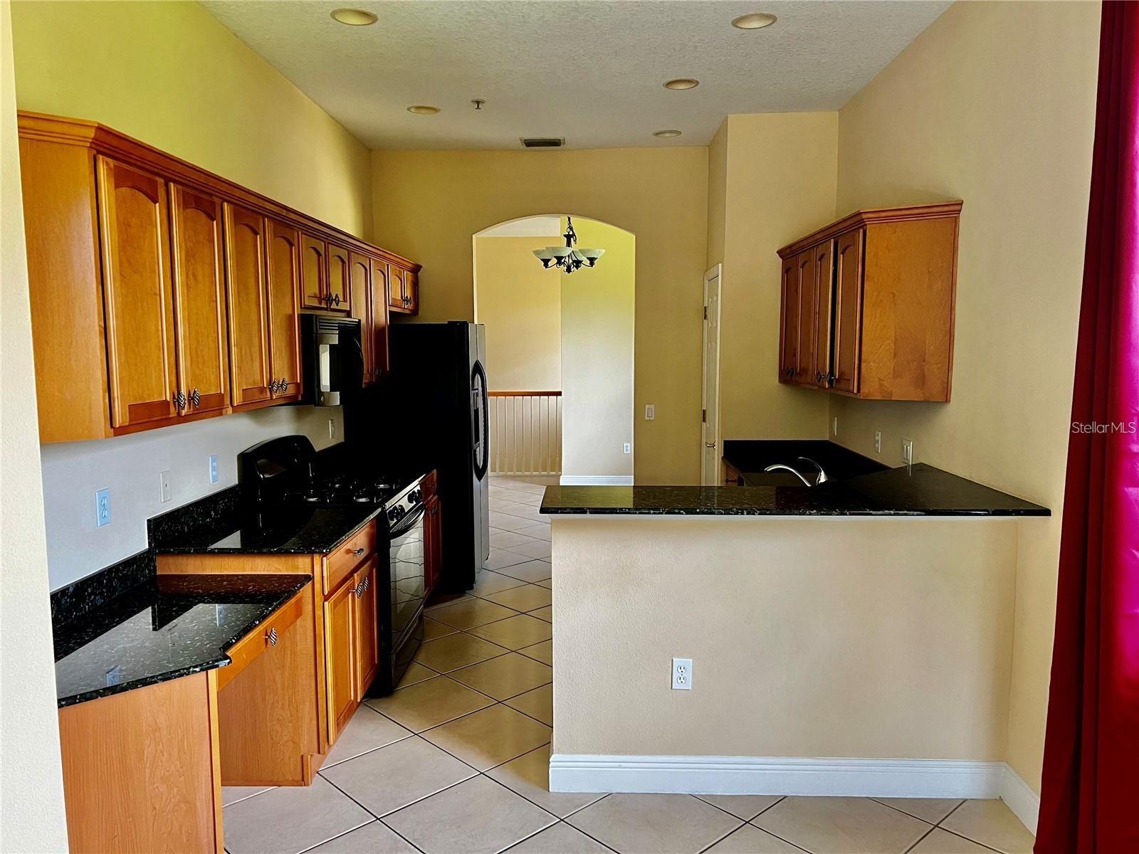 MIRAMAR LAGOONS AT LWR III - Residential Lease