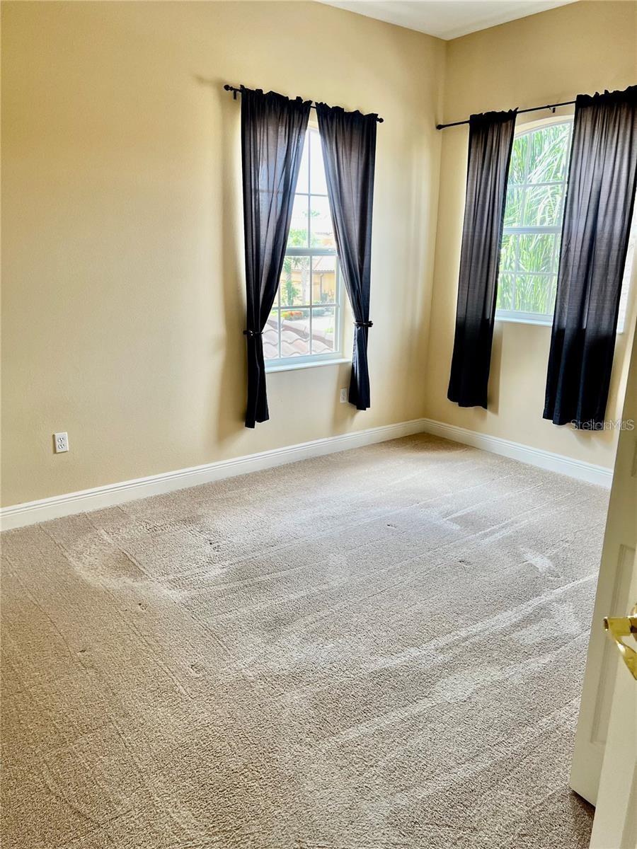 MIRAMAR LAGOONS AT LWR III - Residential Lease