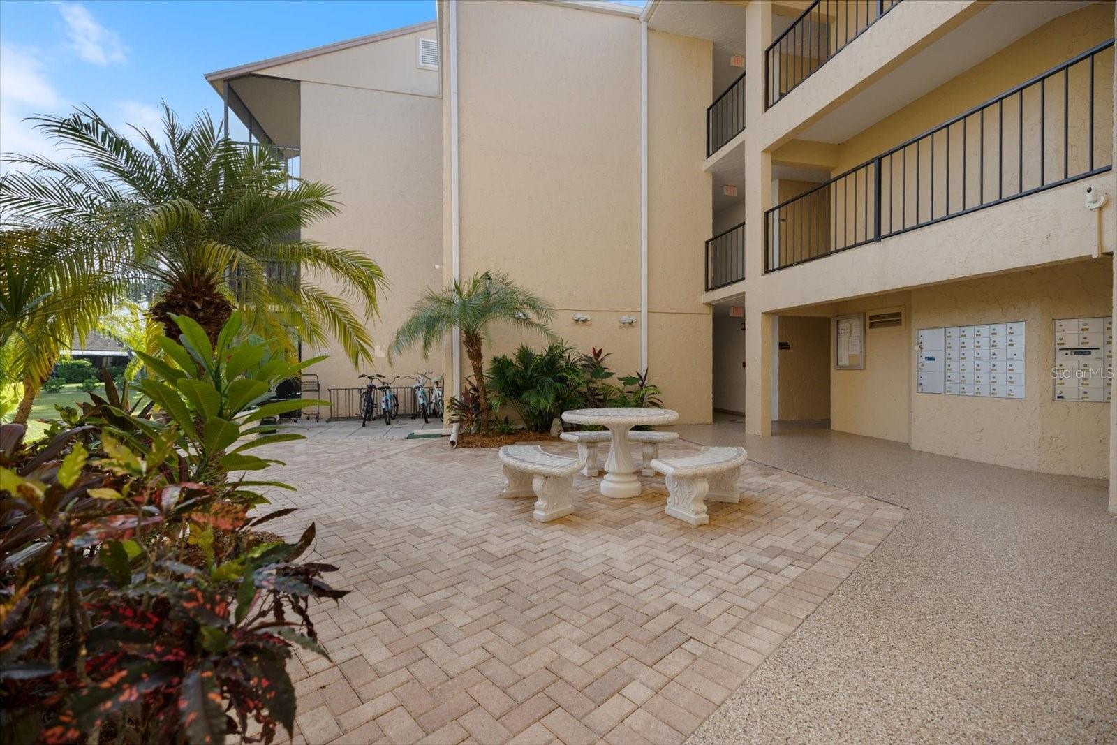 BIRD BAY VILLAGE - SANDPIPER APTS CONDO - Residential
