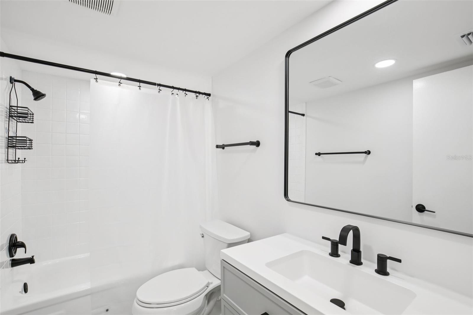 VILLAGE GARDENS PH 2 - Residential