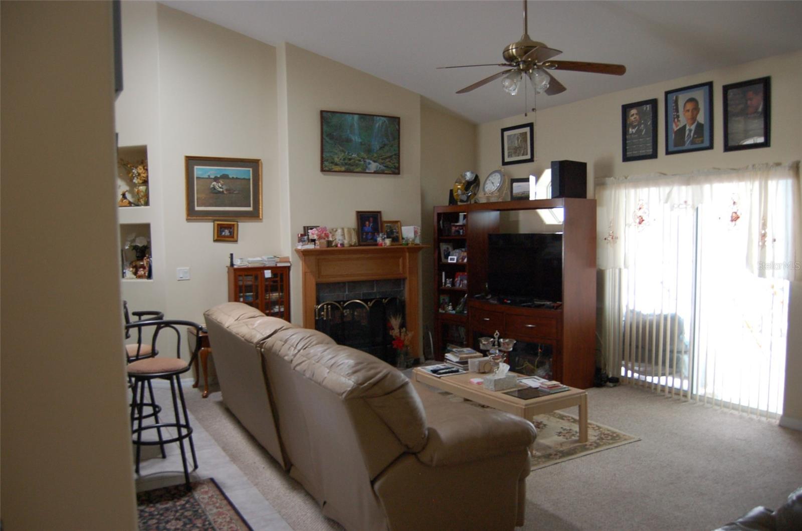 MARION OAKS UN 06 - Residential