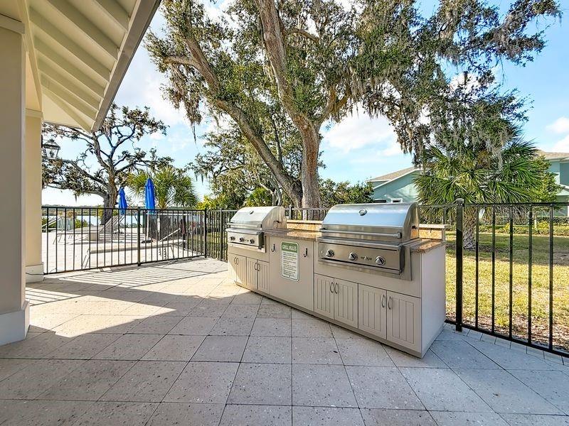 BAYSIDE TERRACE - Residential