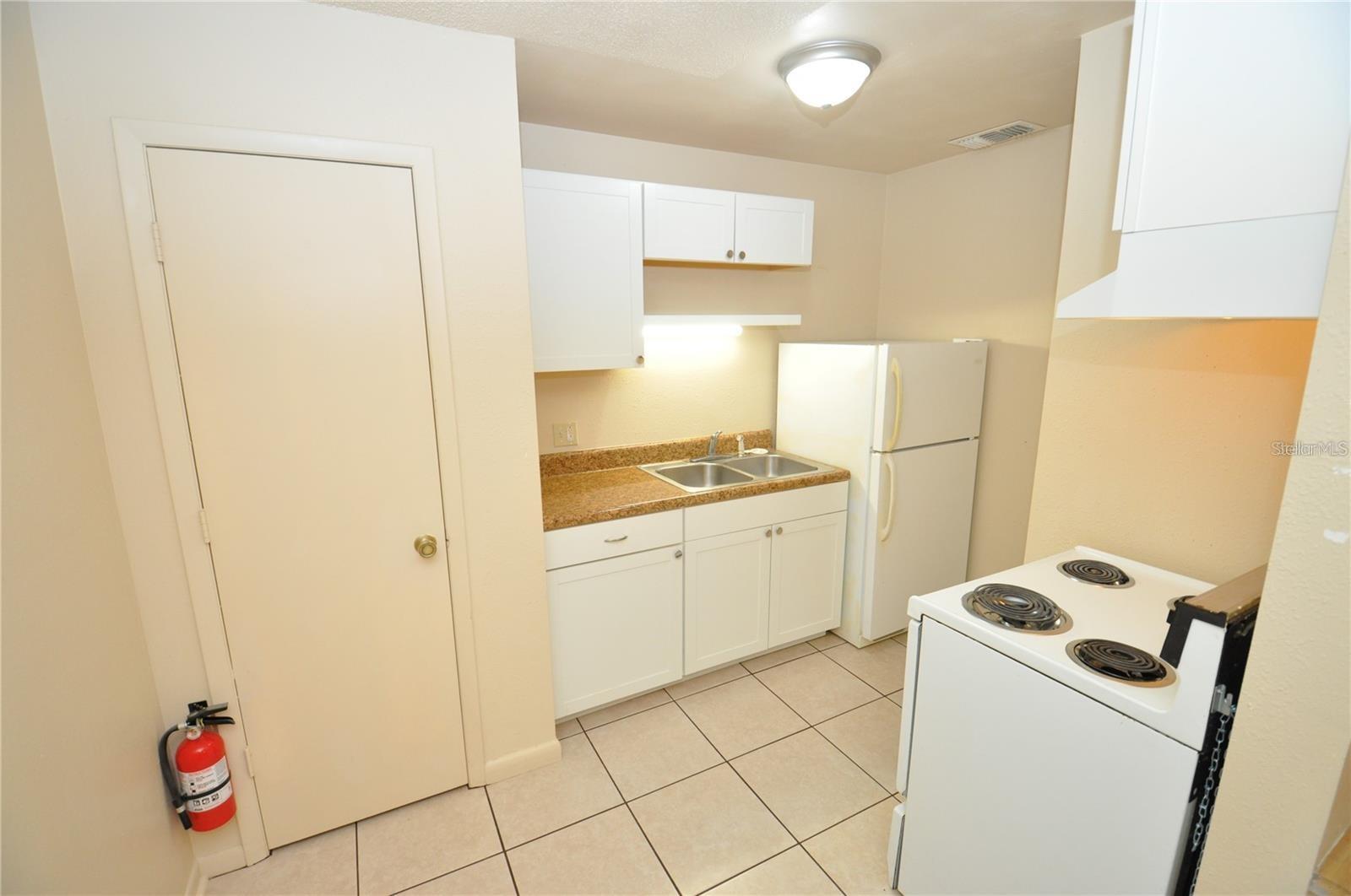 AUBURNDALE LAKESIDE PARK - Residential Lease