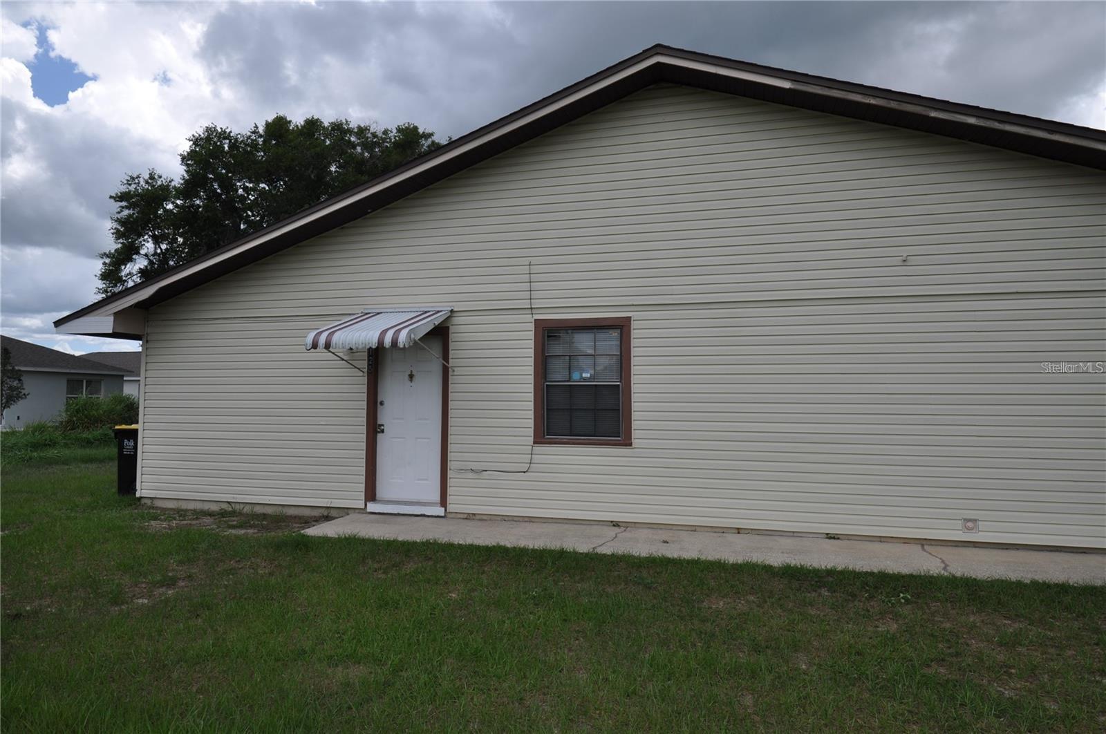 AUBURNDALE LAKESIDE PARK - Residential Lease