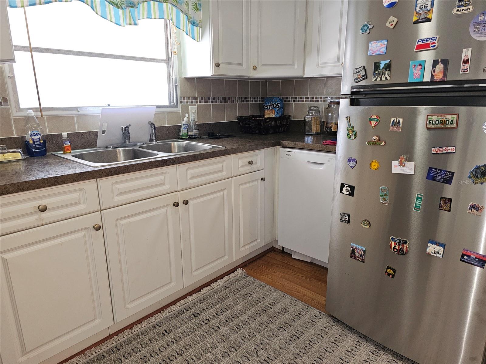 18675 US HIGHWAY 19 N 454