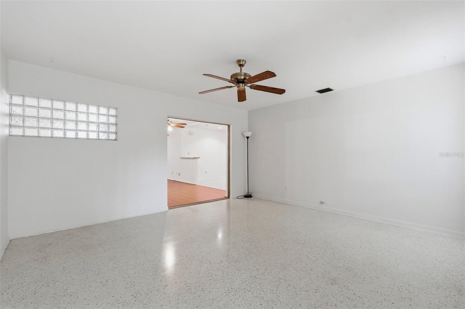 KEENEAIR - Residential