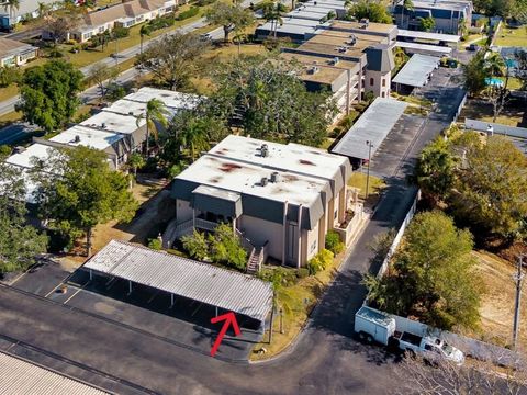 A home in SEMINOLE