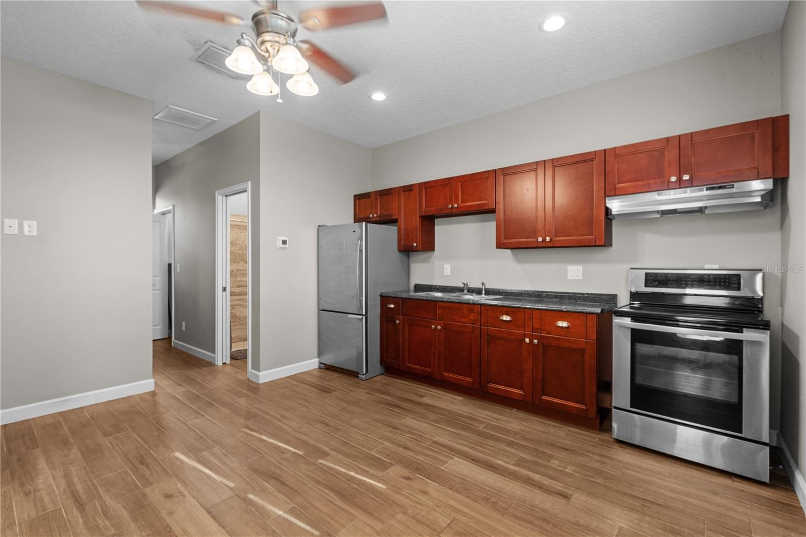 ACREAGE - Residential