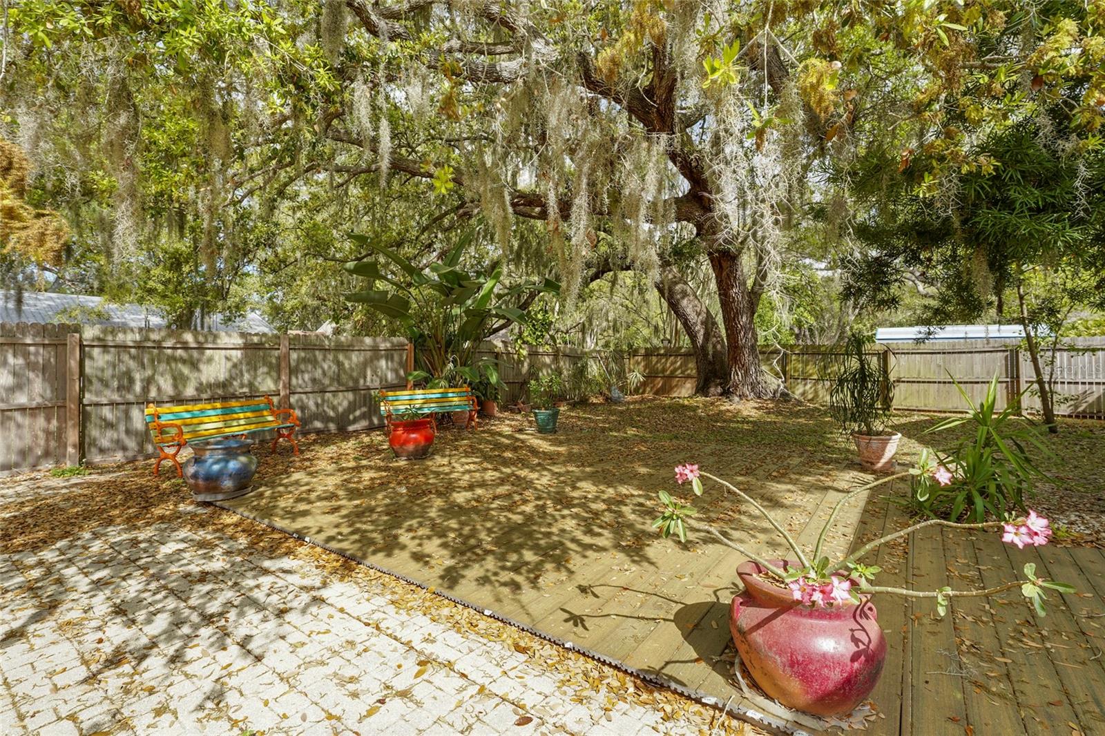 SARASOTA SPGS - Residential