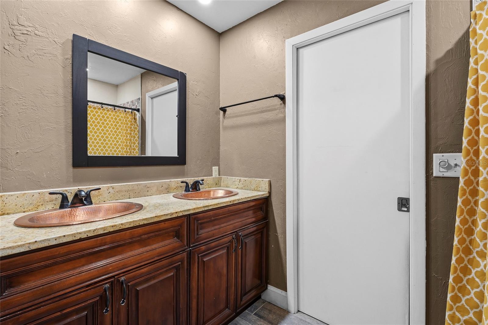 SARASOTA SPGS - Residential