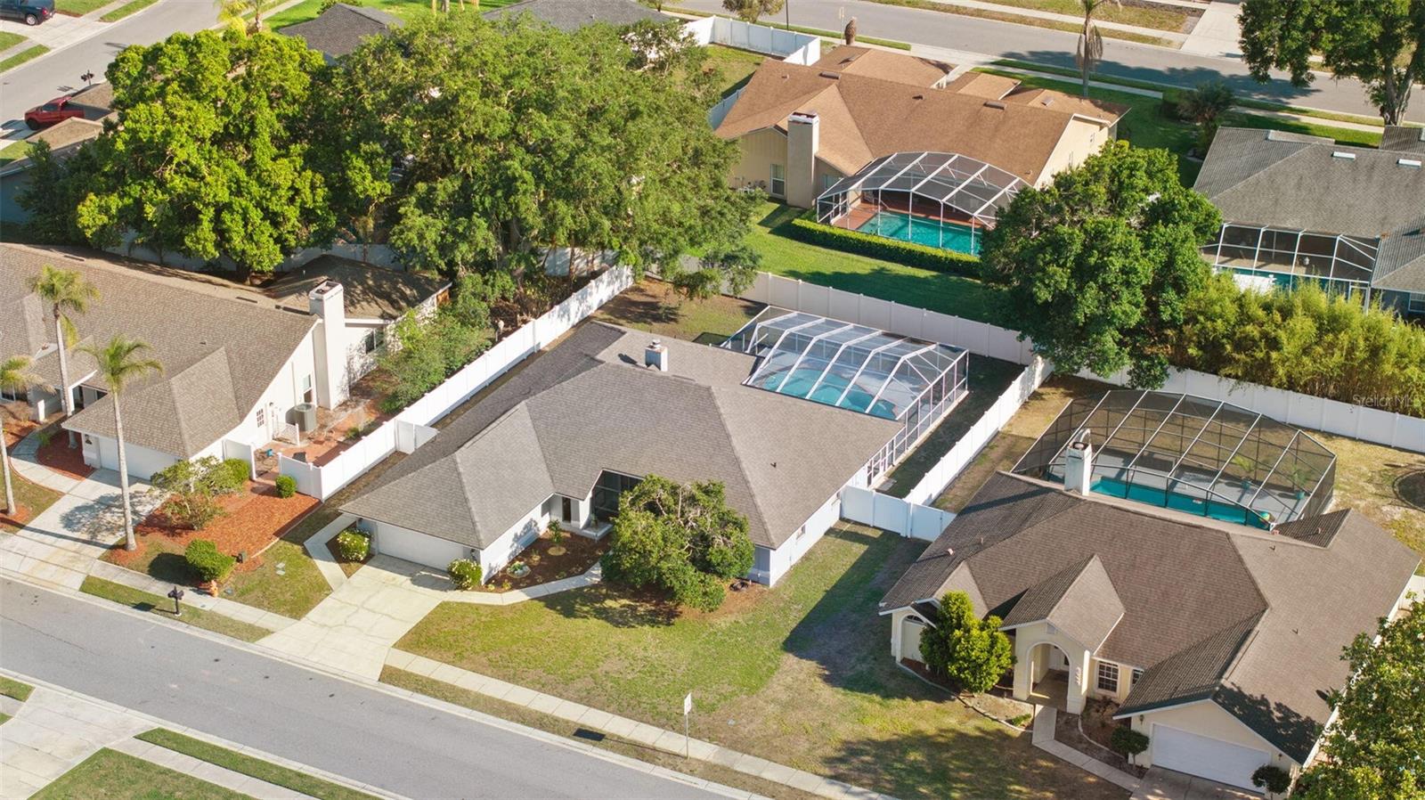 HUNTERS RUN - Residential