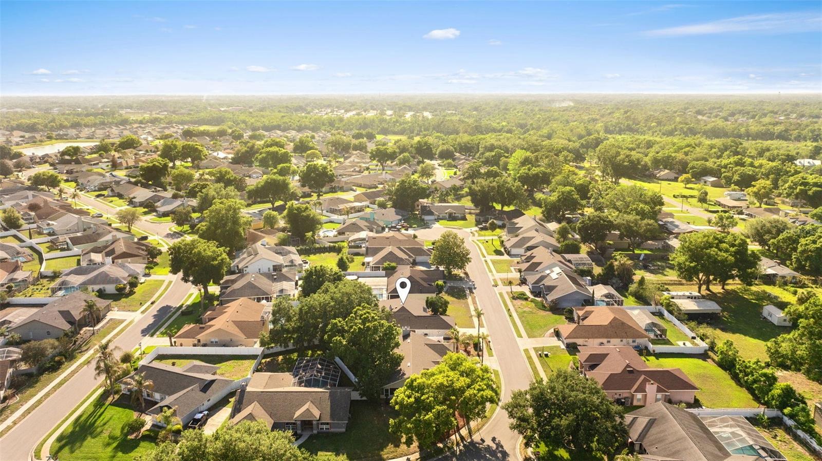 HUNTERS RUN - Residential