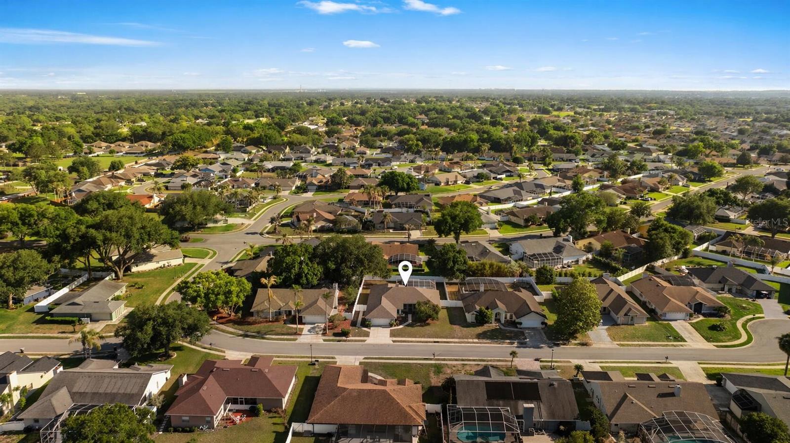 HUNTERS RUN - Residential