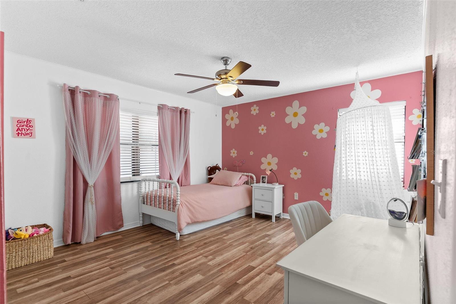 HUNTERS RUN - Residential