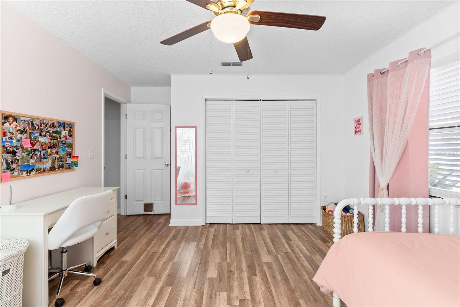 HUNTERS RUN - Residential