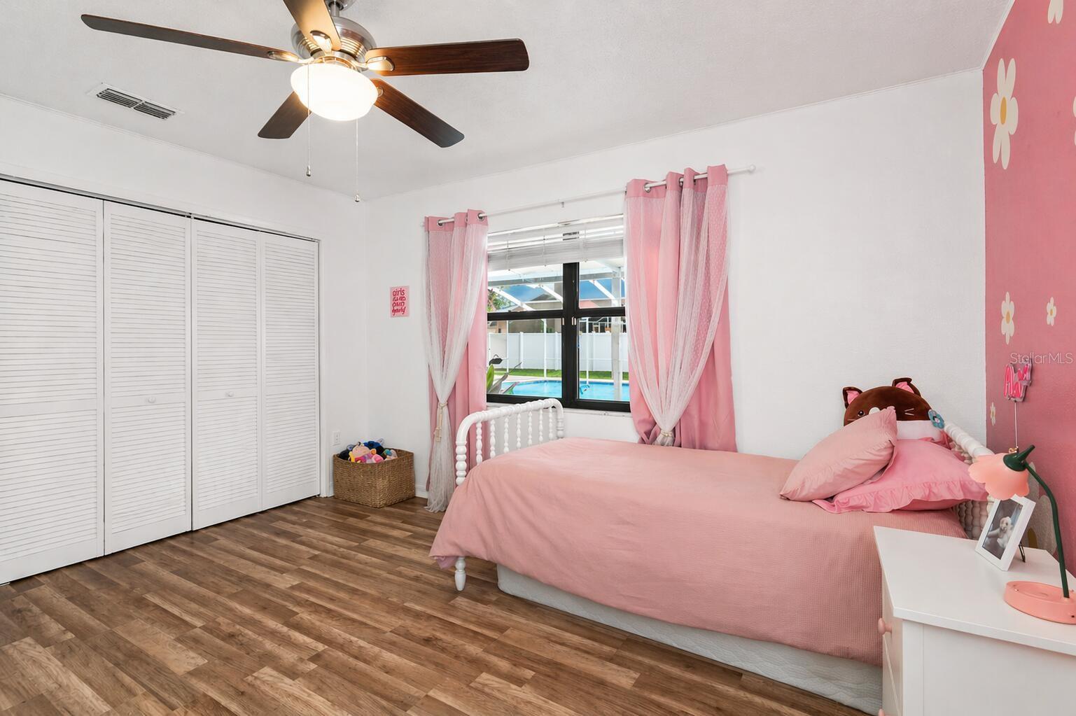 HUNTERS RUN - Residential