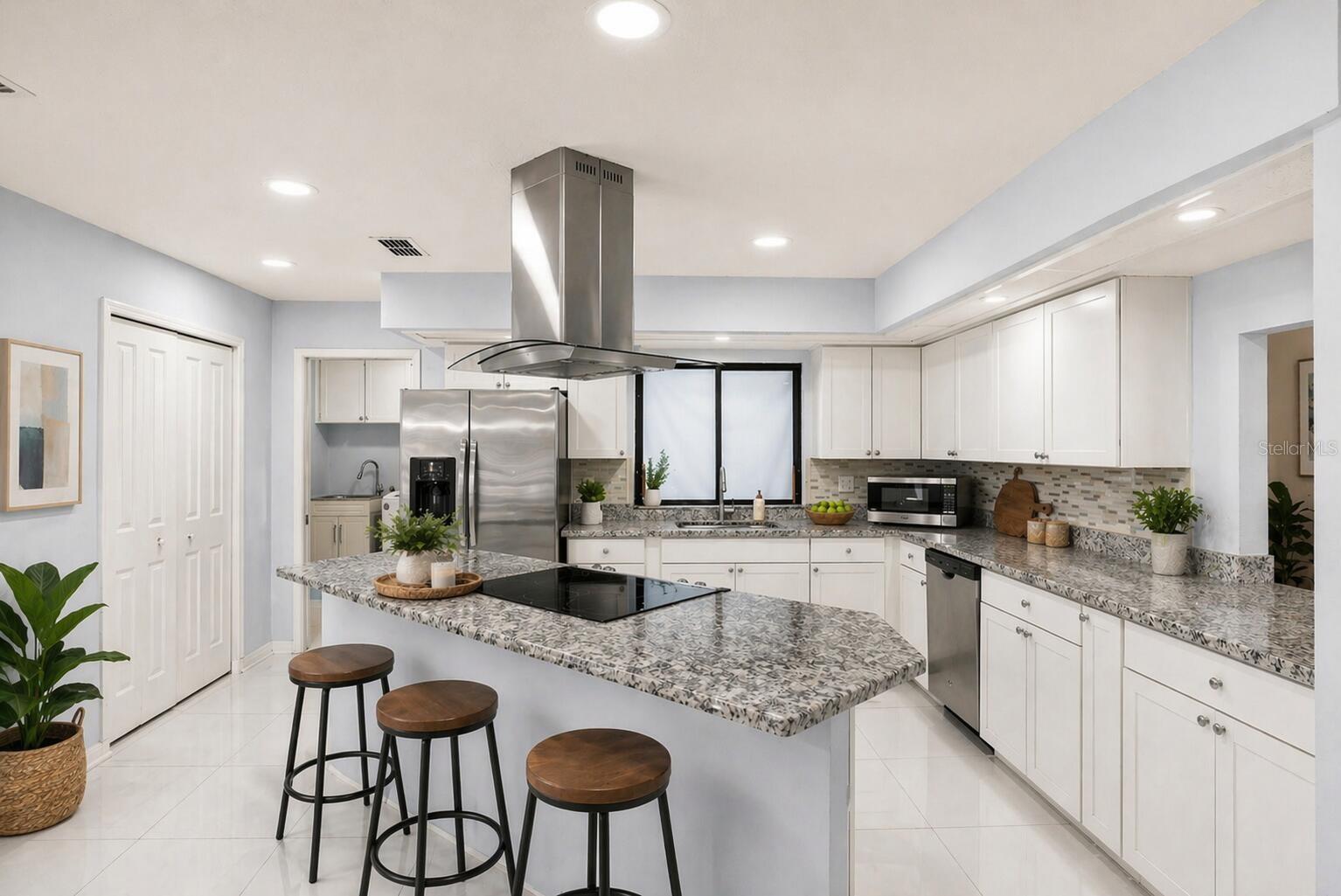 HUNTERS RUN - Residential