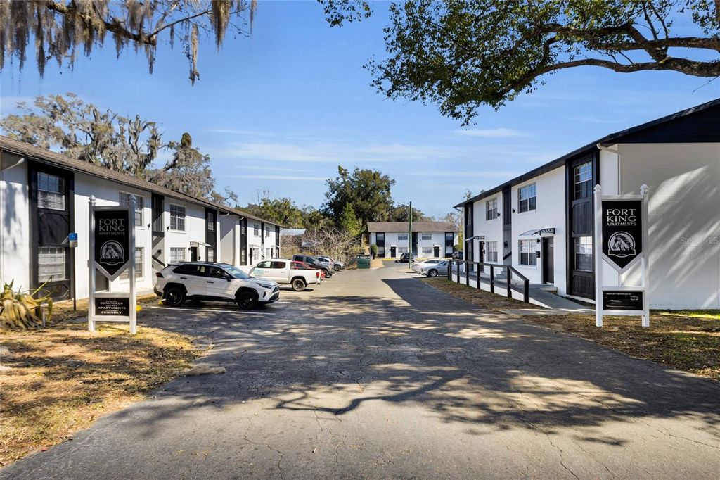 Photo of 143 SE 13th Avenue, Ocala, FL 34471 (MLS # OM724106)