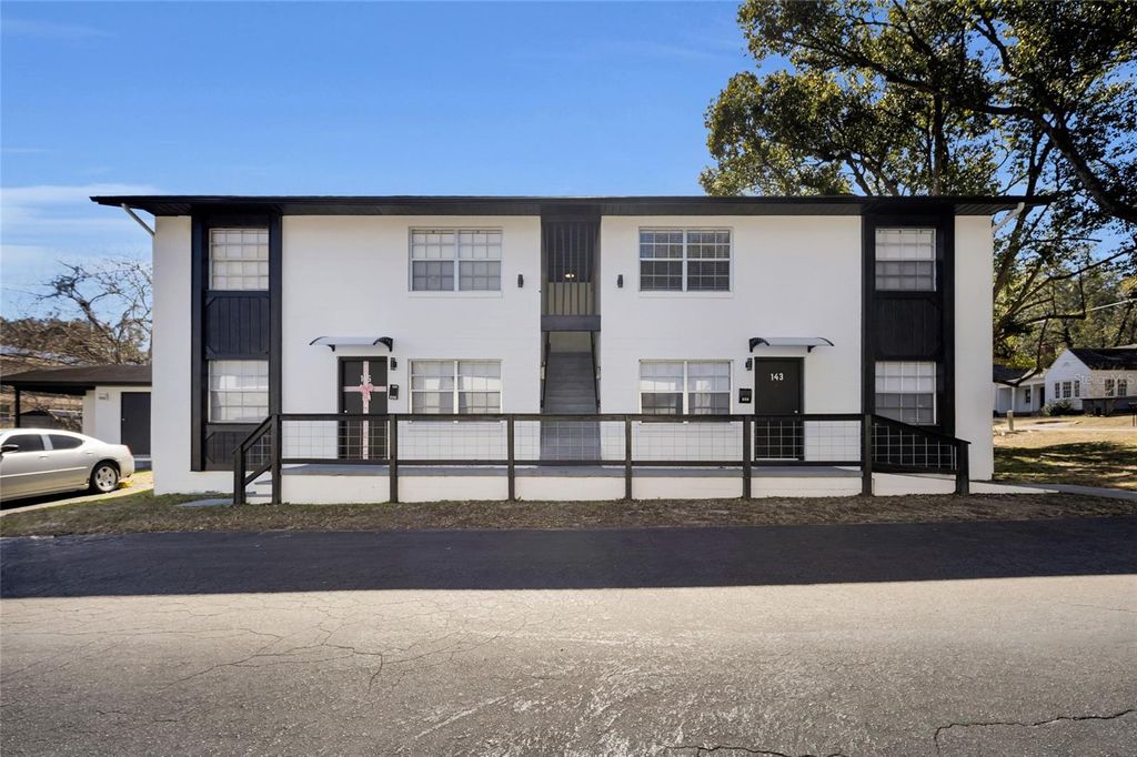 Photo of 143 SE 13th Avenue, Ocala, FL 34471 (MLS # OM724106)