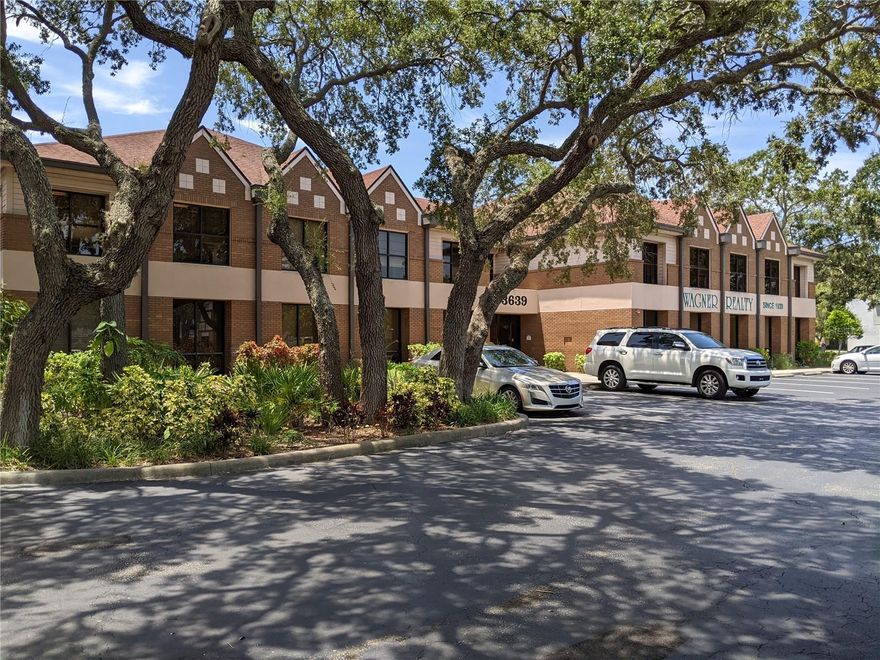 Office spaces in a variety of sizes for lease in the beautiful Wildewood Professional Park. Wildewood features a tranquil wooded and peaceful environment welcoming to any clientele while also being centrally located in Bradenton, Florida. This park is on the highly trafficked Cortez Road commercial corridor providing a prominent location with convenient access to West Bradenton, Downtown, and Lakewood Ranch.