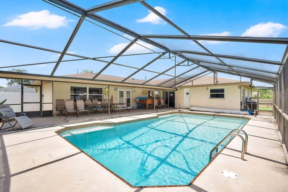 Photo of 828 S Atmore Circle, Deltona, FL 32725 (MLS # V4950026)