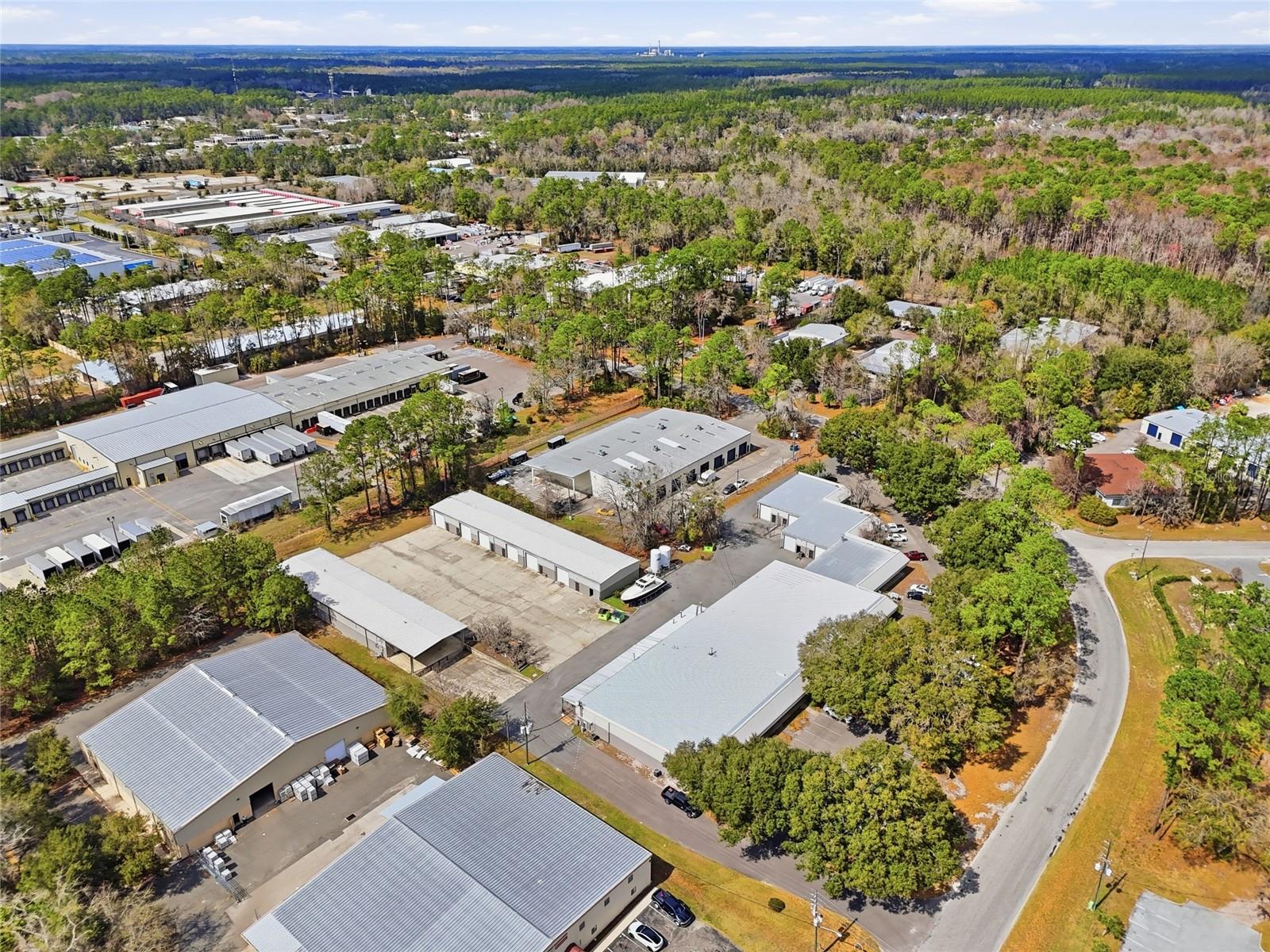 NORTHWEST INDUST PARK - Commercial Lease