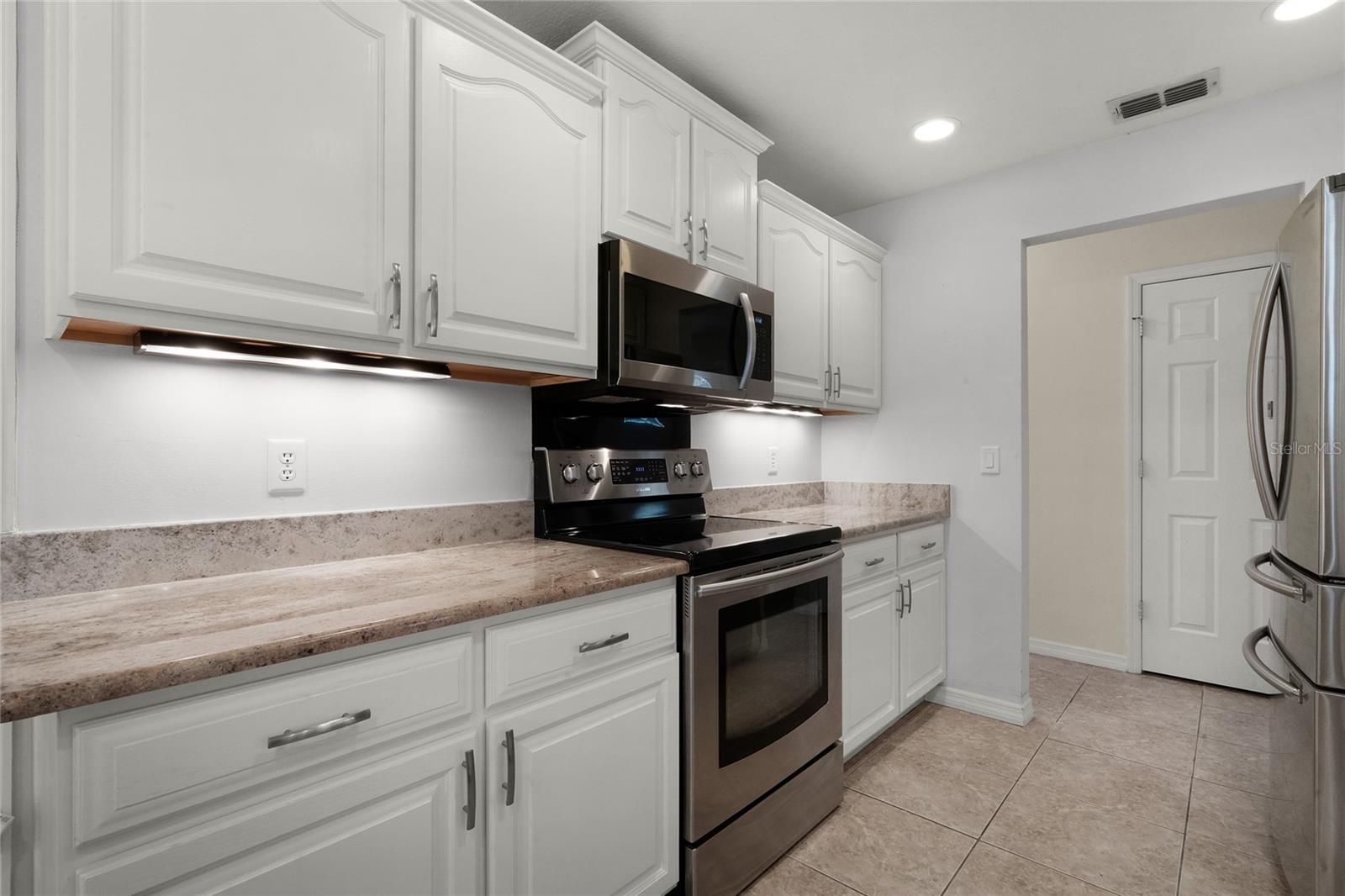 FAIRWAY OAKS UNIT 1 - Residential